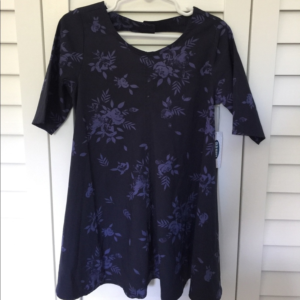 Old navy girls dress size 4. NWT